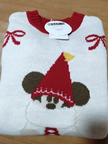 릴린린 스웨터 디즈니 크리스마스 2025