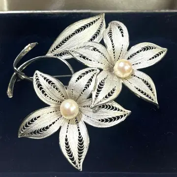 은세공 펄 꽃 브로치