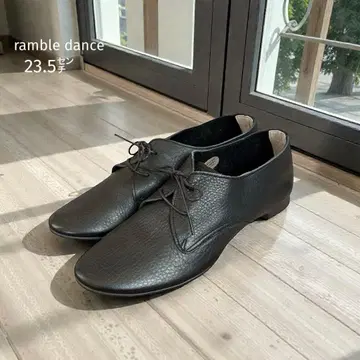 컨디션 최상 럼블댄스 (23.5) 슈링크 레더 레이스업 슈즈