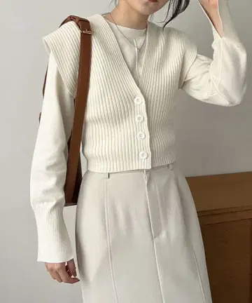 [ 새상품 ] 카프리슈 마쥬 멀티 베스트 SET 풀오버