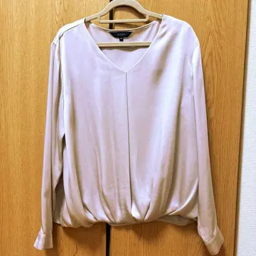 BOSCH 베이지 V넥 셔츠 38