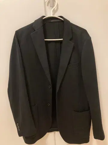 UNIQLO 블랙 캐주얼 수트