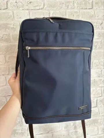 ACE 다윈 비즈니스 백팩 B4 네이비 직영점 한정판