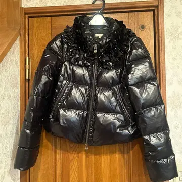 PAULE KA 폴카 프릴 숏 기장 다운 자켓