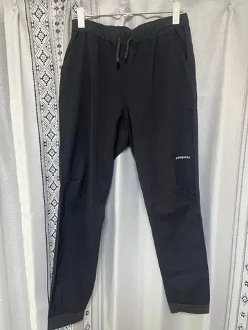 patagonia 텔본느 조거 S 사이즈