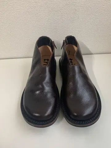 트리픈 다크 브라운 43 사이드 선박