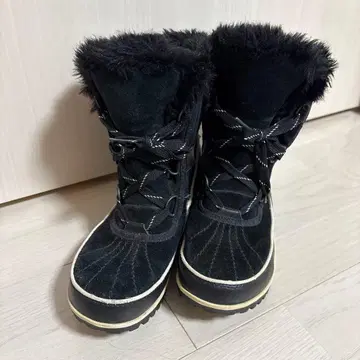 새상품급 SOREL 퍼 포함 블랙 스웨이드 티볼리 스노우 부츠 블랙