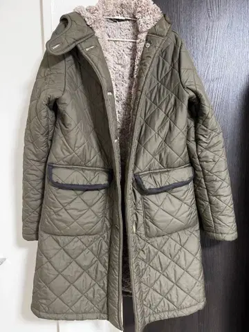 새상품급 영국제 매킨토시 퀼팅 자켓 후드 부착