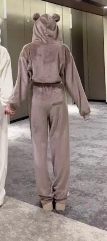 [미사용 새상품] Rady 셋업 브라운