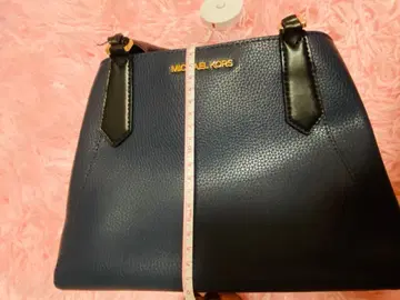 MICHAEL KORS 네이비 핸드백