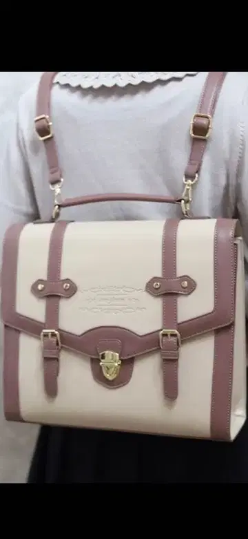 새상품급 axes femme 벨트 디자인 배색 새첼