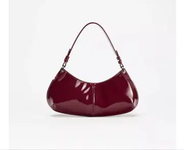 [ZARA] 페이크 패턴트 레더 숄더백