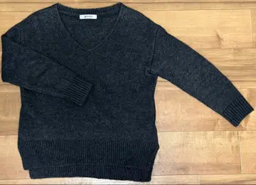 [ 새상품급 ] nano universe 차콜 그레이 V넥 스웨터 니트