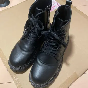 남성용 레이스업 통굽 부츠 블랙 28cm 44 사이즈