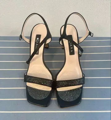 [ 거의 미사용 새상품급 ] DIANA 힐 샌들 24.5cm