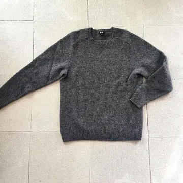 [ 새상품급 ] 유니클로 UNIQLO 스웨터 니트