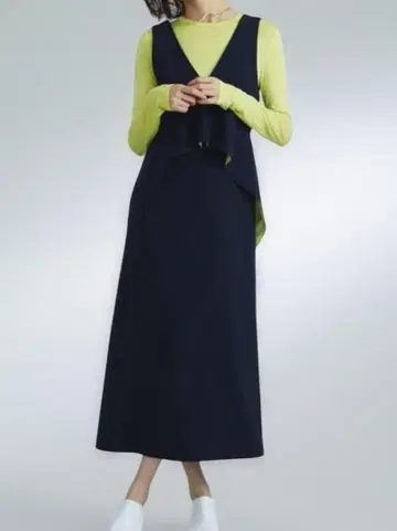 새상품급 UNITED TOKYO 23SS V넥 더블 크로스 원피스 M