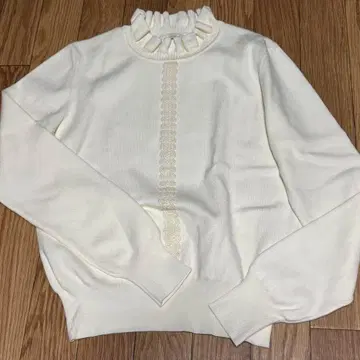 아베닐 에투알 니트 상의