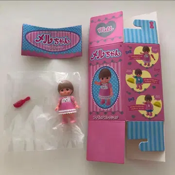 새상품*멜짱 피규어 컬렉션 토끼옷 멜짱 가챠