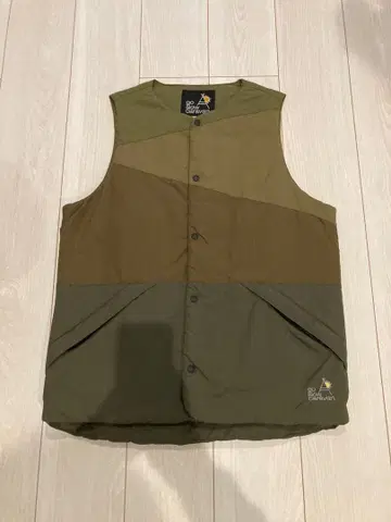 고 슬로우 카라반 베스트 새상품 올리브 그린 퀼팅