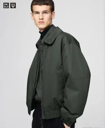 유니클로 U UNIQLOU 퍼프 테크 숏 블루종