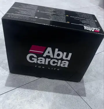 AbuGarcla Black Max 베이트릴 오른손잡이용