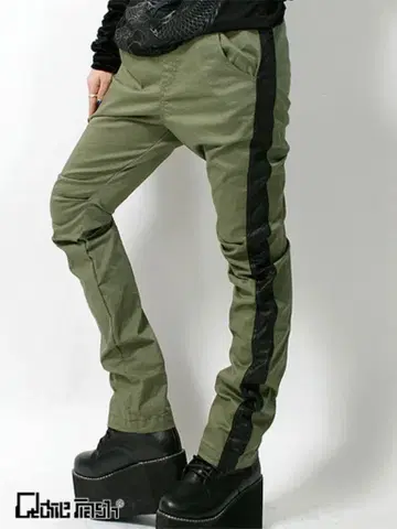 Qutie Frash 큐티 플래시 사이드 라인 스키니 팬츠