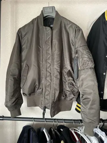 DO NOTHING CONGRESS ALPHA MA-1 L 사이즈 카키