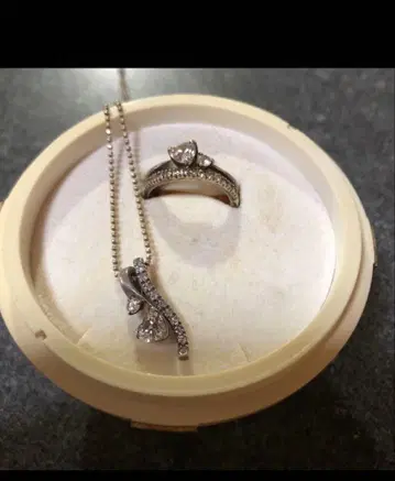 쿠미쿄쿠 목걸이, 반지 세트