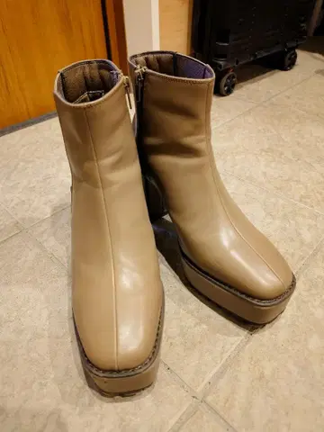 베이지 사이드 고어 부츠 AZUL