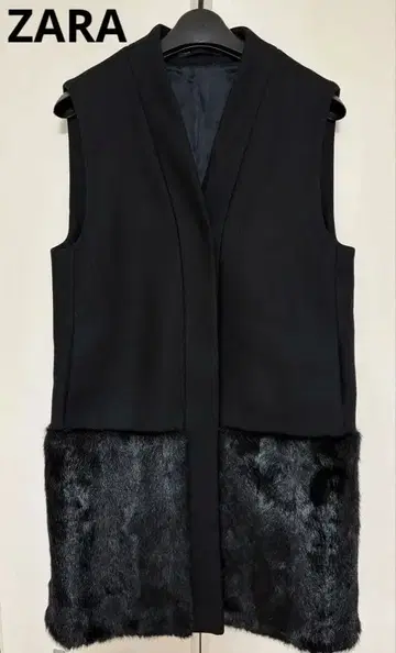 ZARA WOMAN 블랙 퍼 베스트