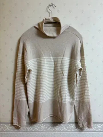 갸루리이비 캐시미어 100% 보더 무늬 니트