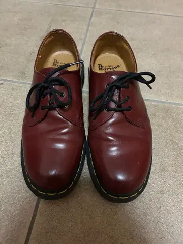 닥터 마틴 버건디 3홀