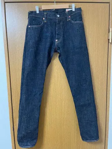 EVISU Lot.2000T 슬림 테이퍼트 핏 No.1