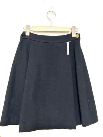 라토타리테 La TOTALITE 블랙 미니 스커트 사이즈 36 울