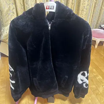 플리스 자켓 블랙 후드 부착