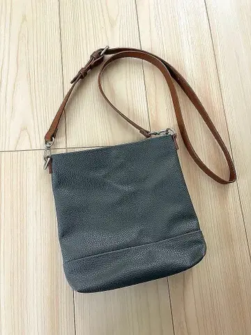 남성용 여성용 그레이 숄더백 사코슈