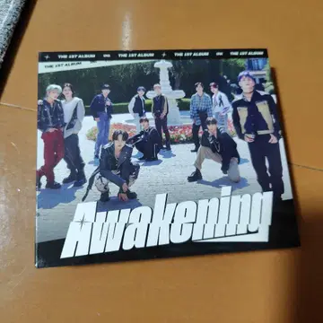 INI THE 1ST ALBUM Awakening