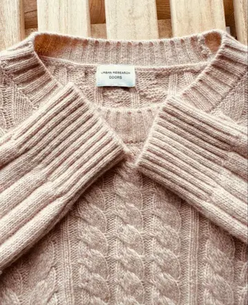 어반 리서치 도어스 울 혼방 니트