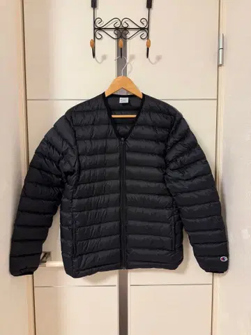Champion 블랙 다운 자켓 L