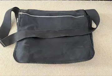 덴마크 학교 학생 가방 블랙 숄더백