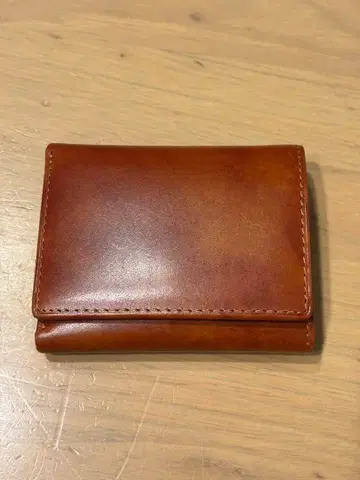 ILCEA 가죽 브라운 3단 폴더형 지갑