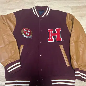 하버드 대학 바시티 자켓 버건디