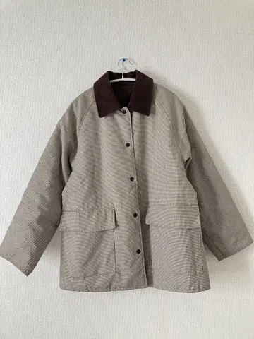 퀼팅 자켓 그레이와 브라운 체크 무늬 [ 배송비 포함 ]