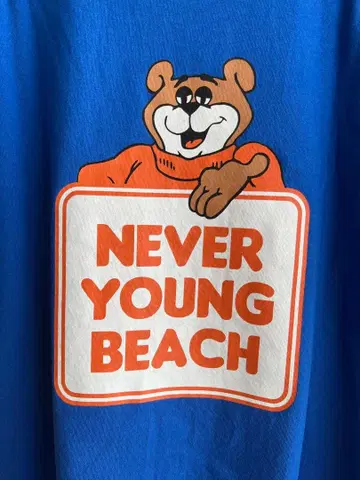 never young beach T셔츠 M사이즈