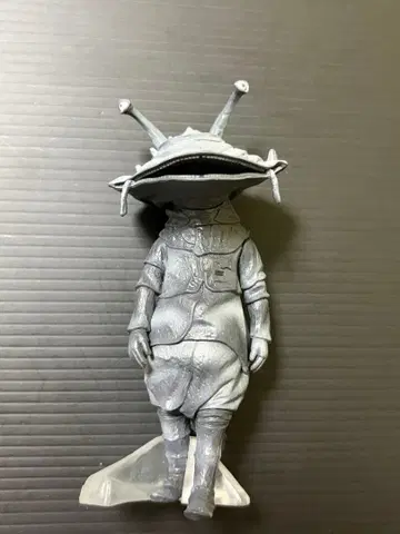 HDM 창절 울트라맨 카네곤 ( 흑백 Ver. )