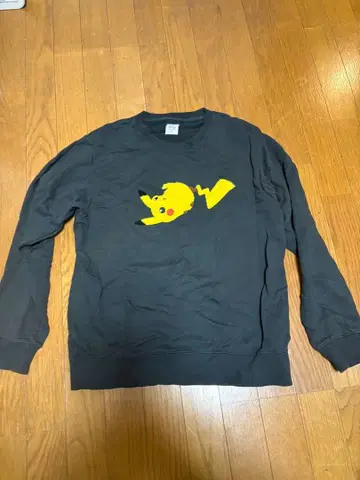 graniph 피카츄 자수 맨투맨 M