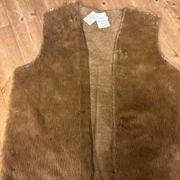 FREAKS STORE 브라운 퍼 베스트