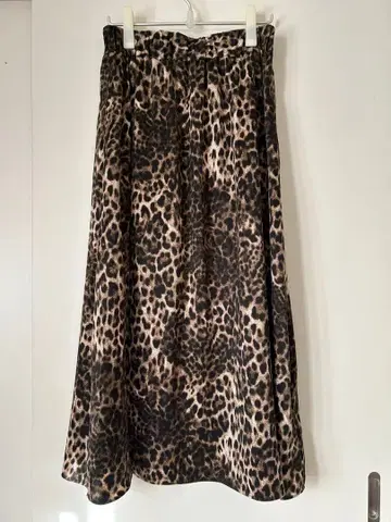 2025AW journal standard luxe 레오파 맥시 스커트