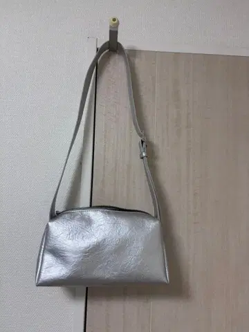 DISCOAT 원 핸들 벨트 숄더백